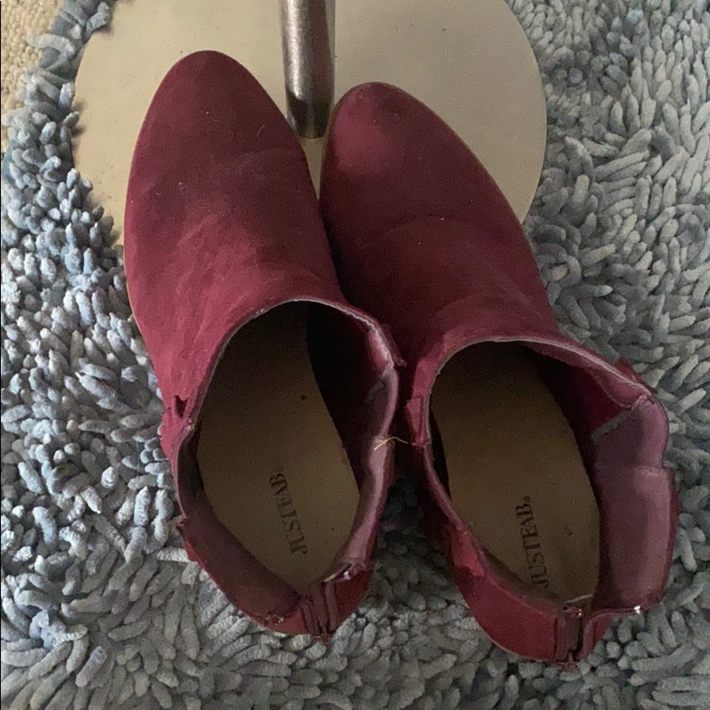 JustFab Maroon Booties